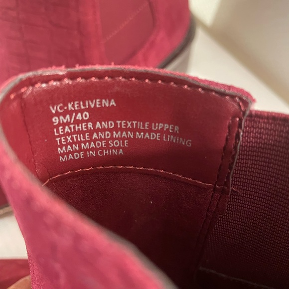 Vince Camuto NEW Fired Brick Suede, Croco Chelsea Boots, Size 9 M A458158VW0286 - Picture 3 of 10